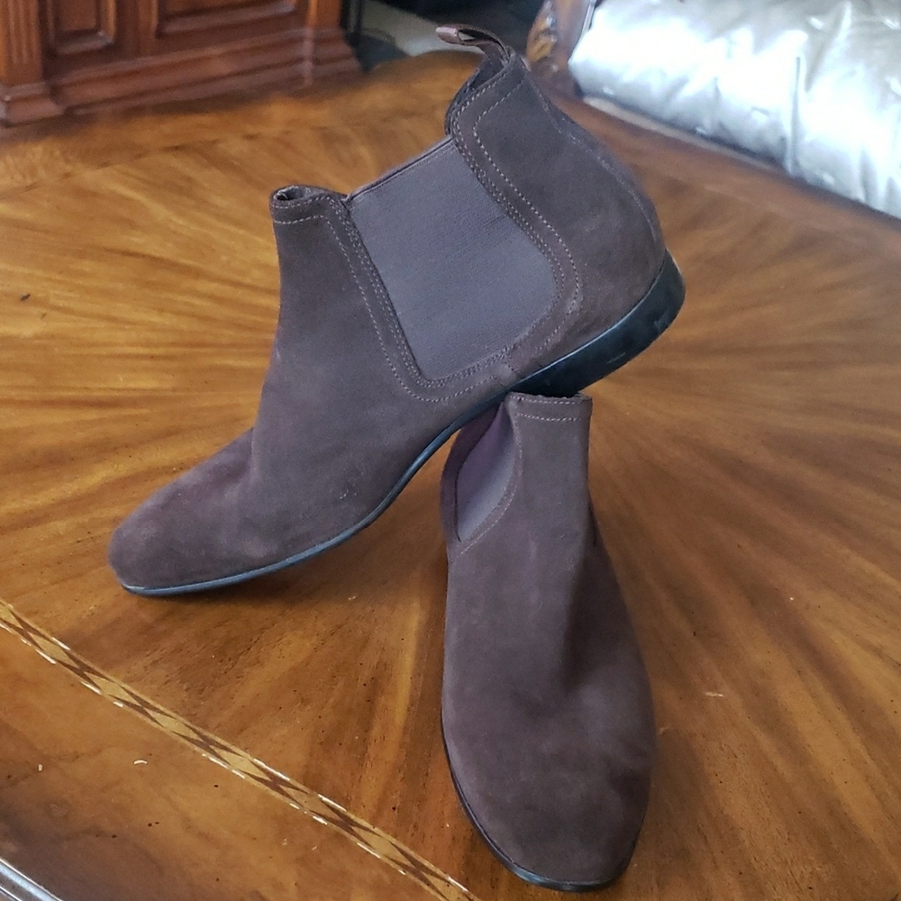 Kenneth Cole Men's Brown Suede Chukka Boots
